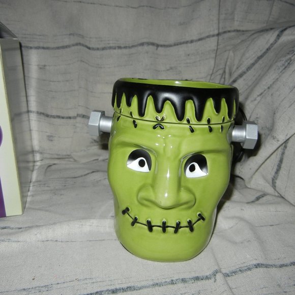 Retired HALLOWEEN SCENTSY "HE'S ALIVE" Frankenstein - Picture 2 of 4